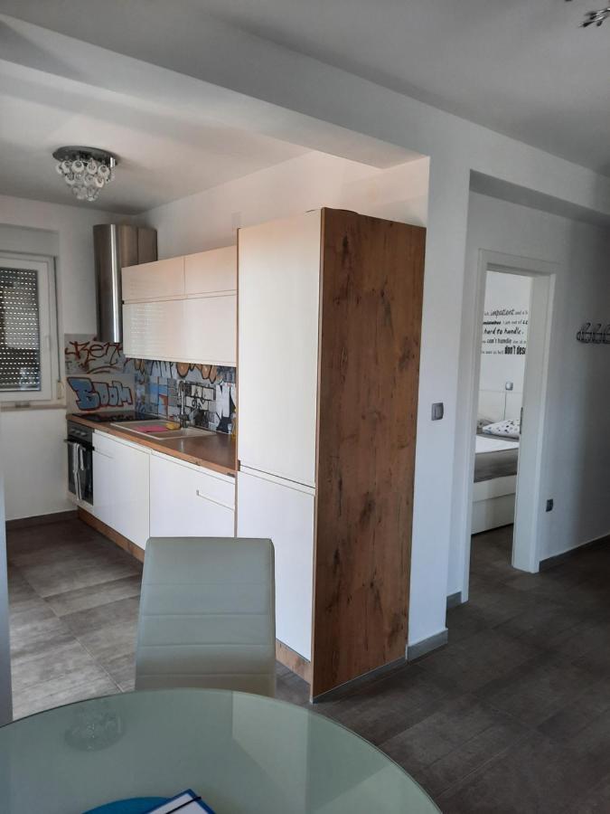Apartment Kata *