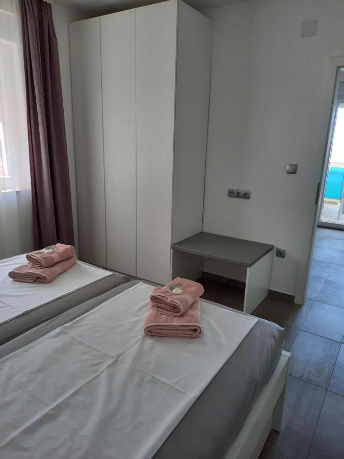 Kata Apartment